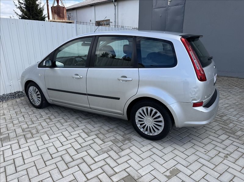 Ford C-MAX 1,6 TDCi 66kW klima - fotka 10 z 45