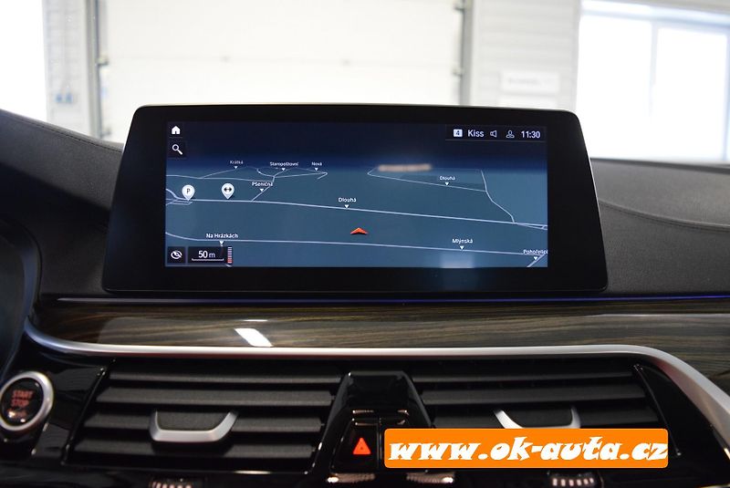 BMW Řada 5 2.0d LUXURY-LINE 98 000 KM TZ - fotka 49 z 74