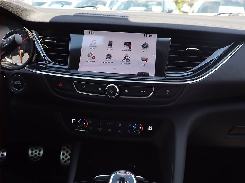 Opel Insignia (2018) 1.6 CDTI, Serv.kniha, Kůže - fotka 12 z 22