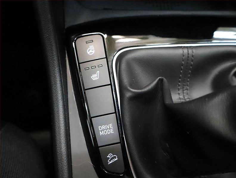 Hyundai Tucson (2023) 1.6 T-GDI - fotka 24 z 26