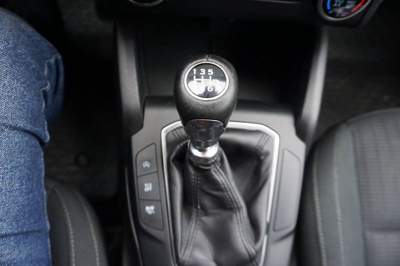 Ford Focus (2019) Fucus 1,0 92KW - fotka 19 z 21
