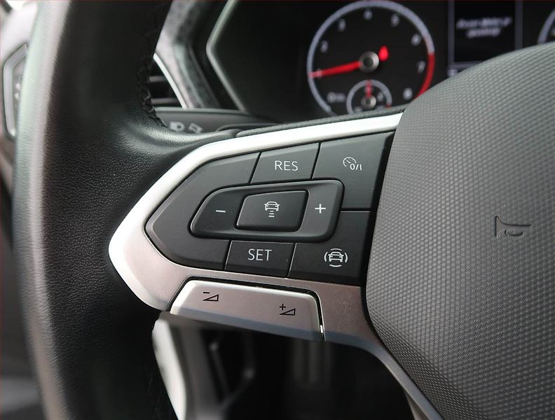 Volkswagen T-Cross (2021) 1.0 TSI - fotka 16 z 19