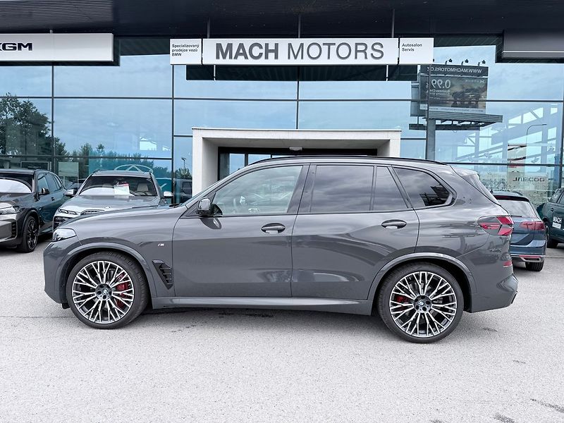 BMW X5 30xD Vzduch Nezávislé Tažné - fotka 5 z 35