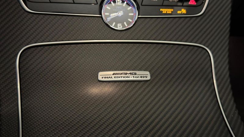 Mercedes-Benz Třídy C 63S AMG V8 Cab Final Edition - fotka 22 z 34