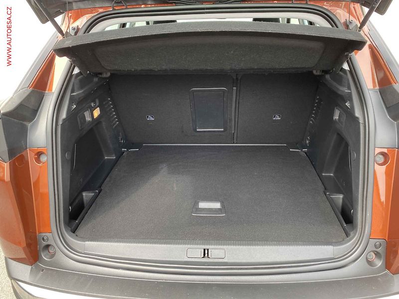 Peugeot 3008 (2017) 1.2 PT, Active, TZ, navi - fotka 7 z 18