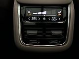 Volvo XC90 2.0 T8 AWD 4x4 ULTRA DARK - náhled 28