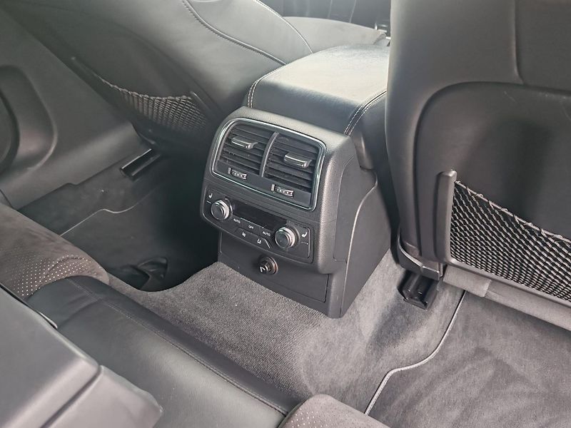 Audi A7 3.0 BiTDI V6 DSG S-Line Tz - fotka 20 z 24