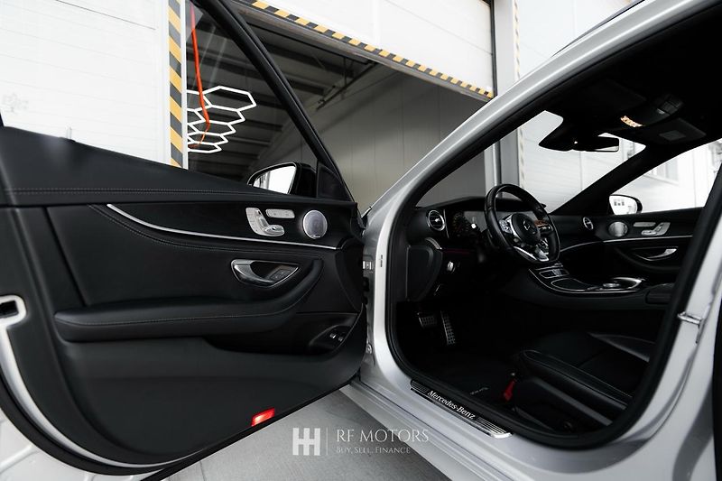 Mercedes-Benz Třídy C (2019) C 300d Kombi 180kW - fotka 18 z 43