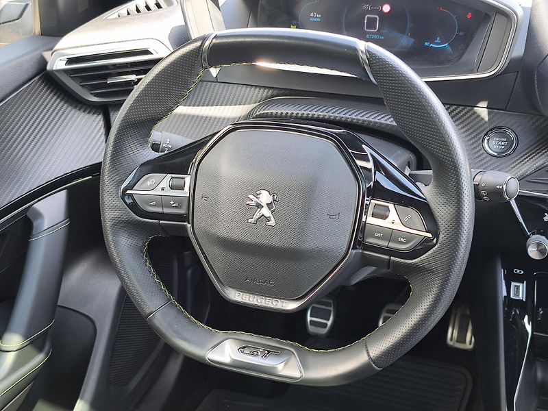 Peugeot 2008 2020 GT Line 1.2 PT 96kW  - fotka 8 z 34