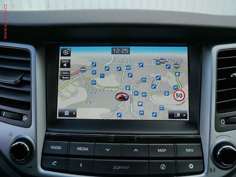 Hyundai Tucson (2015) 2.0CRDi 4x4, 1.maj,ČR, AT - fotka 24 z 30