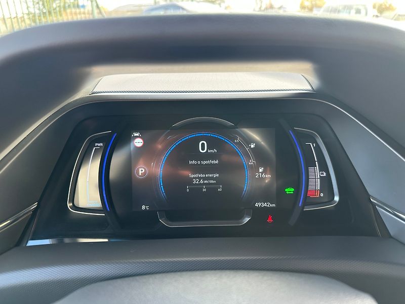 Hyundai IONIQ (2022) 38,3 kWh Level 5 SoH 100% - fotka 21 z 26