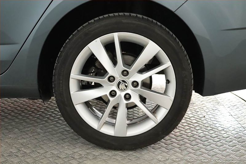 Škoda Octavia (2018) Style 1.6 TDI, Navi, Tempomat - fotka 15 z 24