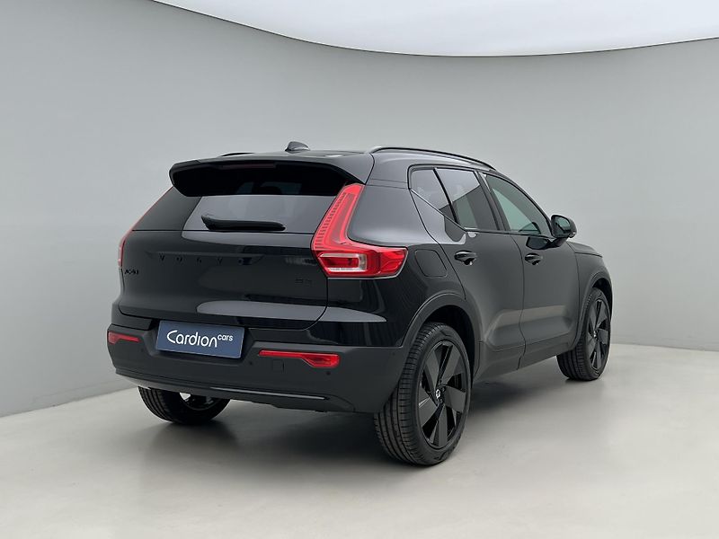 Volvo XC40 (2026) B3 BLACK EDITION PLUS AUT - fotka 10 z 43
