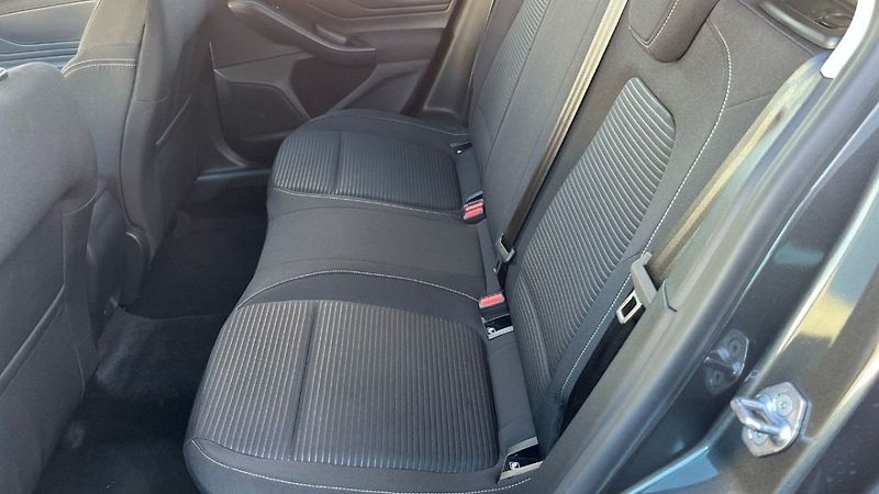 Ford Focus 1.0i,92KW,TITANIUM,AUTOMAT - fotka 12 z 14