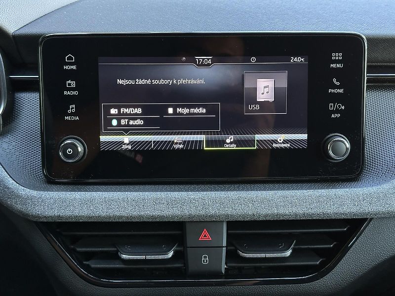 Škoda Scala 1.0TSi DSG 116PS KLIMA AC V.Co - fotka 23 z 37