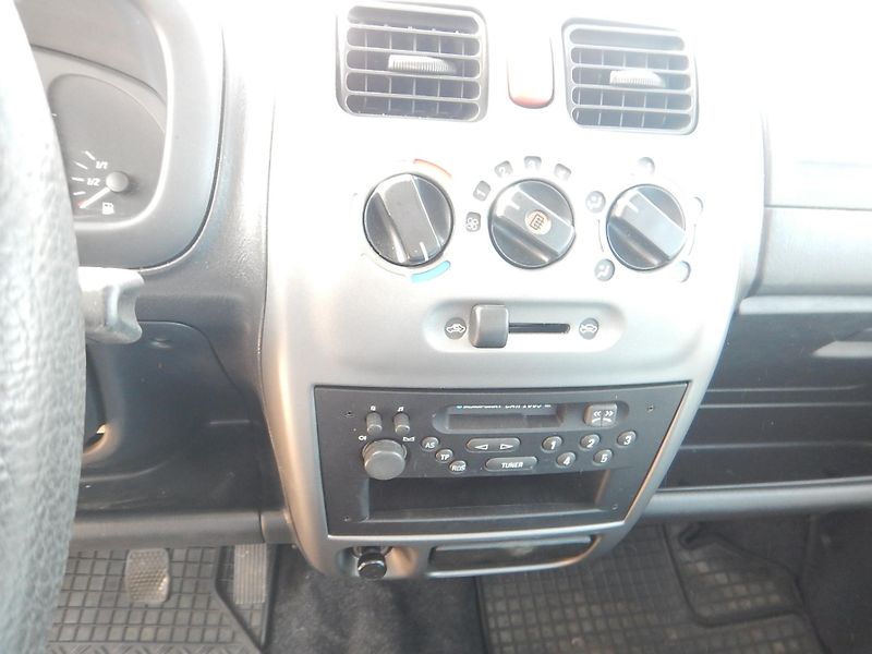 Opel Agila 1.2i - fotka 17 z 18