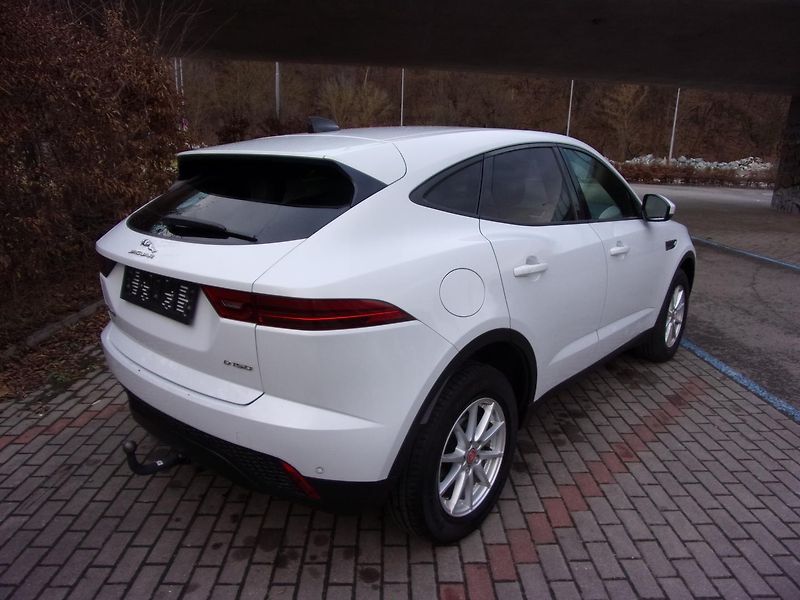 Jaguar E-Pace 2.0D Bussines edit., new motor - fotka 7 z 18