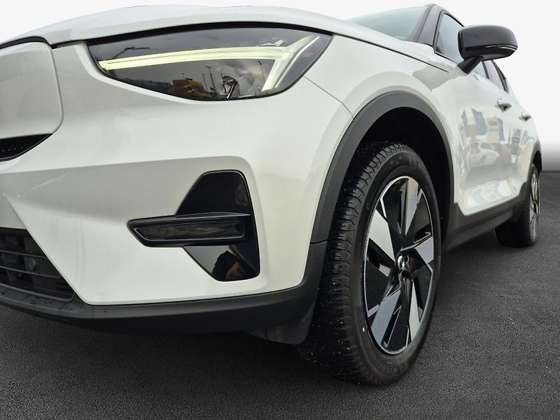 Volvo XC40 Recharge 82kWh Twin Motor Plus - fotka 6 z 15