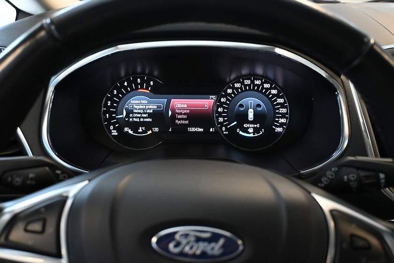 Ford S-MAX (2022) 2.0 TITANIUM Kamera Tažné 8 Ko - fotka 26 z 32