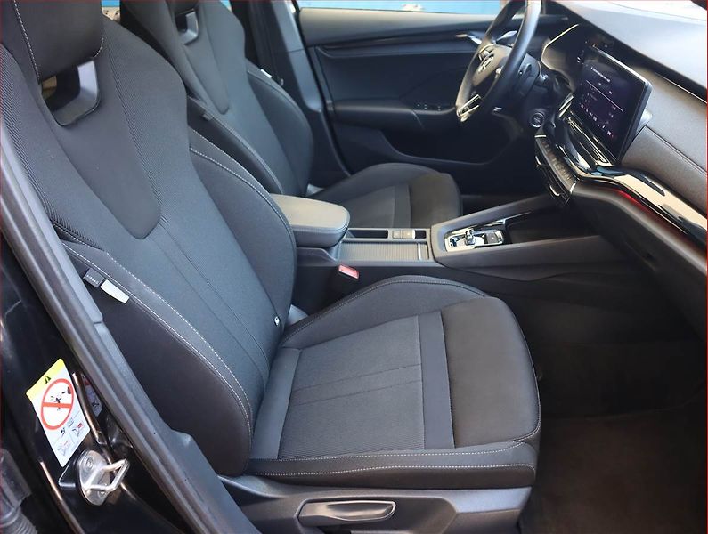 Škoda Octavia (2023) Sportline 2.0 TDI - fotka 9 z 28