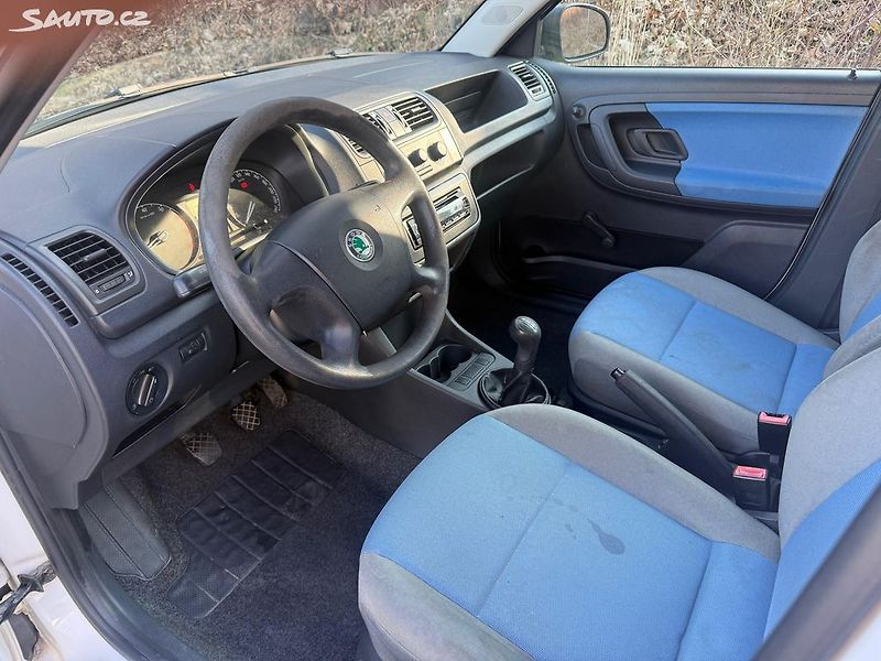 Škoda Fabia (2007) 1.4i 16v, 63kw Původ ČR - fotka 14 z 19