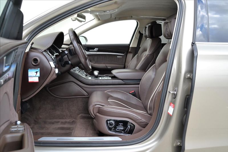 Audi A8 4.2 TDI/V8/Design-Selection/CZ - fotka 11 z 49