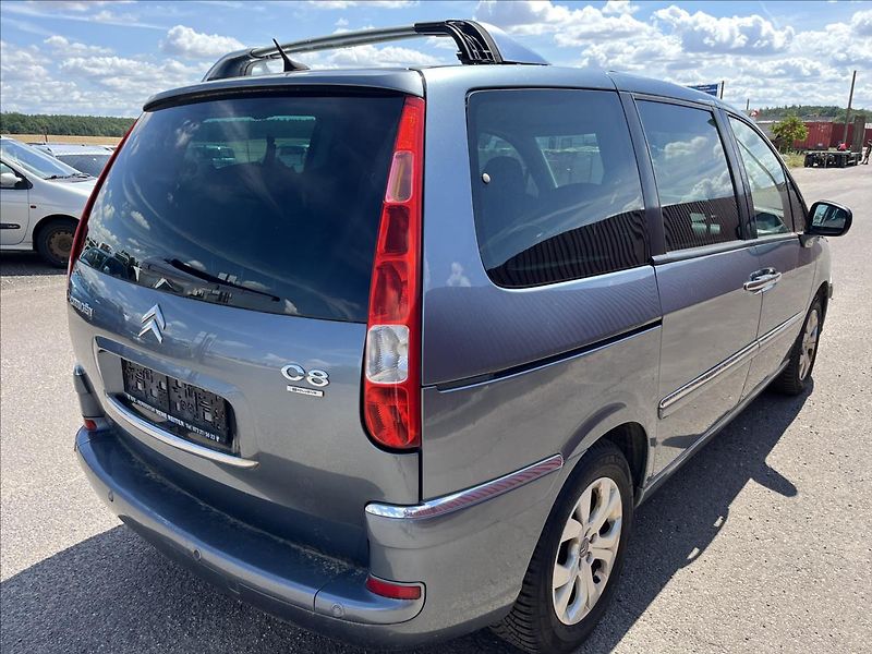 Citroën C8 2,0 HDi 8.MÍST 2xKOLA STK 7/28 - fotka 6 z 31