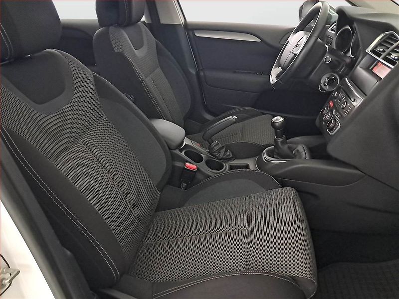 Citroën C4 (2014) 1.6 VTi, Serv.kniha, Tempomat - fotka 9 z 16