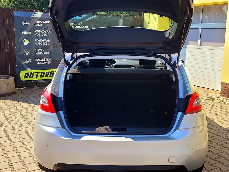 Peugeot 308 HDi DIGIKLIMA,MÁLO NAJETO    - fotka 14 z 47
