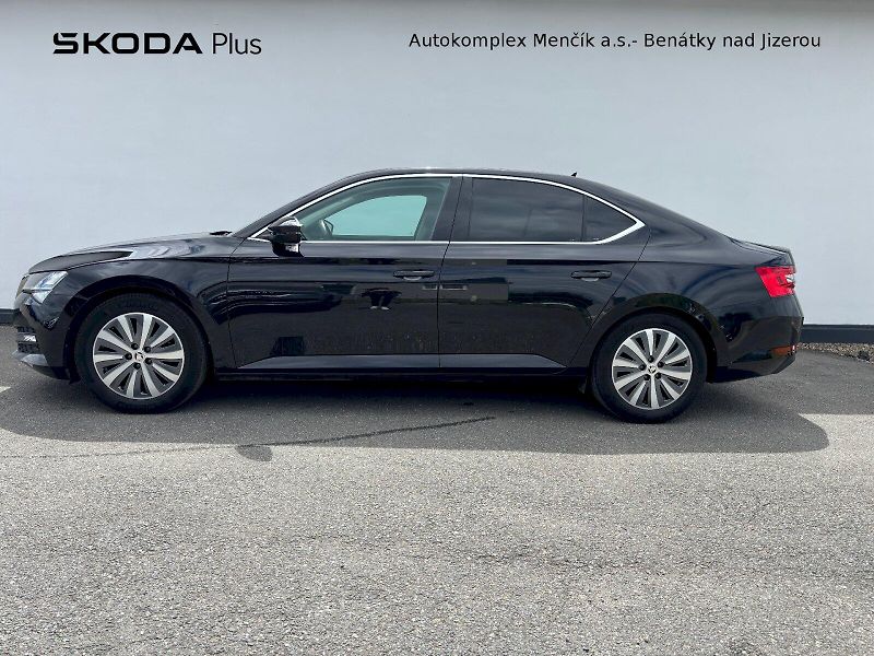 Škoda Superb (2022) GRT AMB TS 110/1.5 M6F - fotka 3 z 42