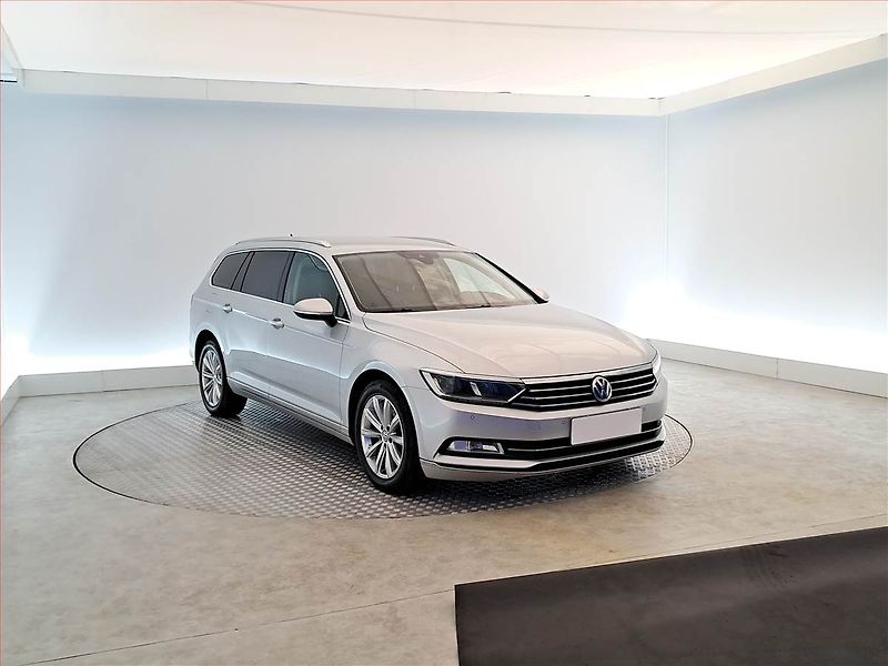 Volkswagen Passat (2016) 2.0 TDI, Kůže, Navi, Tempomat - fotografie inzerátu