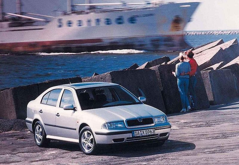 Konstruktéři Škody Octavia na setkání po desetiletích.
