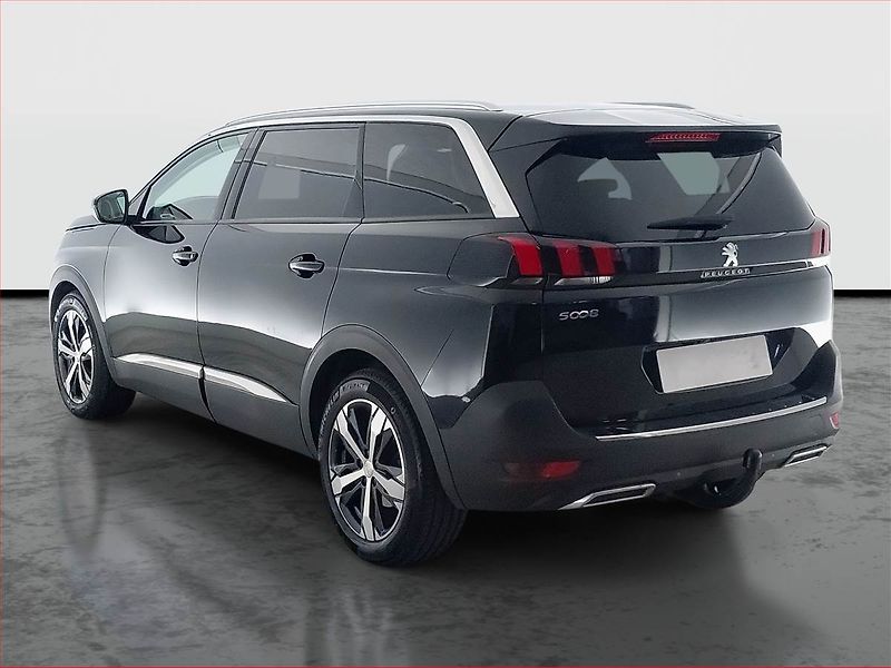 Peugeot 5008 (2018) 1.5 BlueHDi, 7 míst, Kůže - fotka 4 z 22