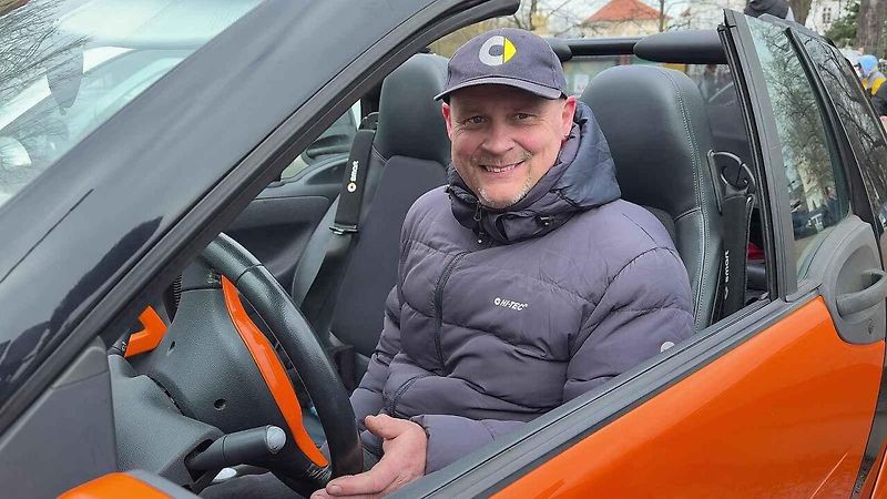 Malá auta, velká srdce. Smarťáci navštívili jarní Vlašim a adoptovali mývala