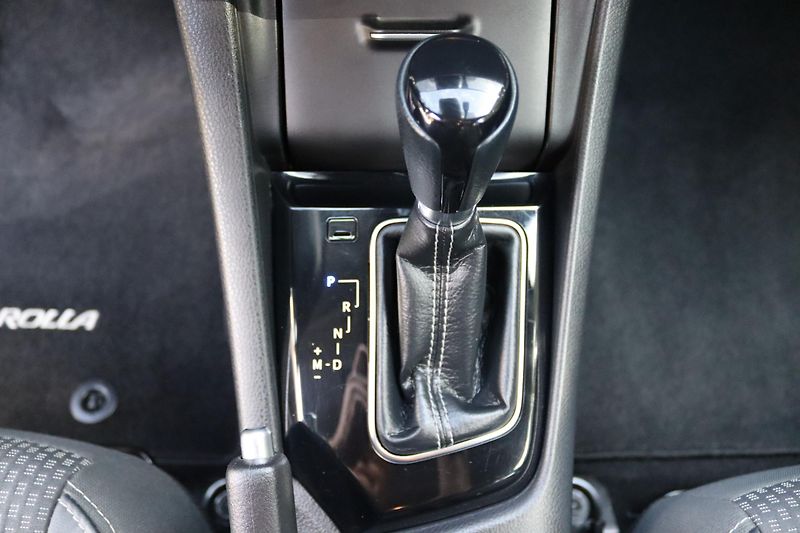 Toyota Corolla (2018) Toyota Corolla Sedan 1.6 - fotka 38 z 60
