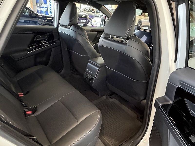 Subaru Solterra (2023) Executive AWD 72kWh | Záruka - fotka 9 z 14