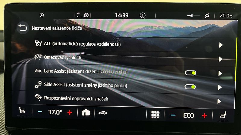 Škoda Enyaq 82 kWh AUT 80 Loft - fotka 25 z 31
