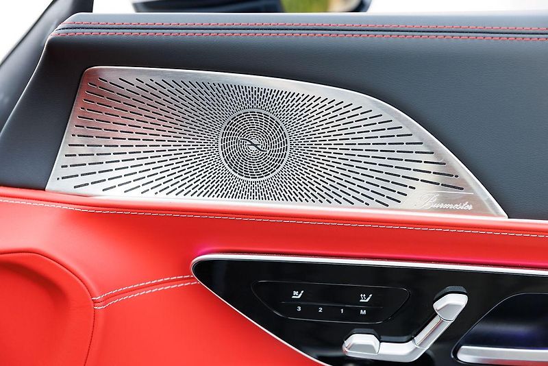 Mercedes-Benz AMG GT (2024) Coupe 63 V8 Biturbo 4Matic+  - fotka 42 z 45