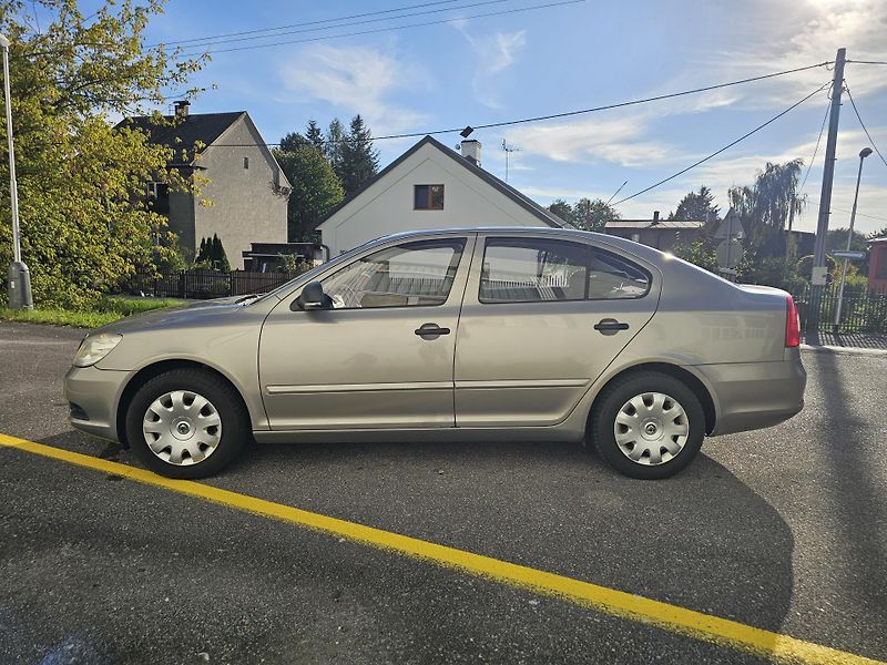 Škoda Octavia (2011) 2 1.6TDI FACELIFT  - fotka 2 z 17