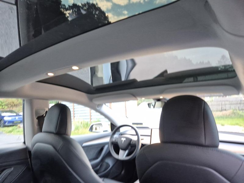 Tesla Model 3 LONG RANGE DUAL MOTOR SOH 96% - fotka 44 z 48