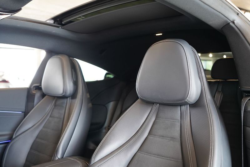 Mercedes-Benz CLE 300 4M, Distronic Pro,  Tažné - fotka 21 z 49