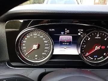 Mercedes-Benz Třídy E (2019) 300de - fotka 4 z 6