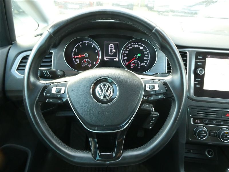 Volkswagen Golf Sportsvan 1,5 TSi 110kW DSG,závěs,naviga - fotka 31 z 43