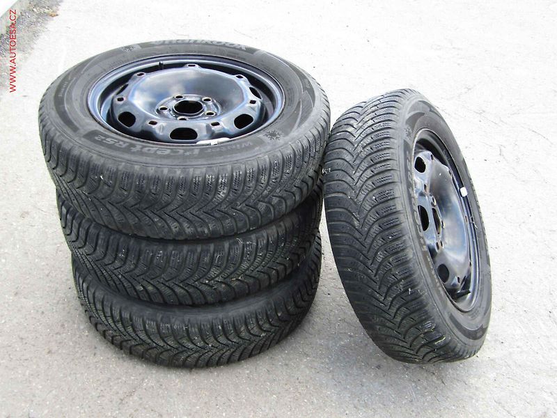 Škoda Fabia (2003) 1.2i, 2.maj,ČR, El.okna - fotka 15 z 16