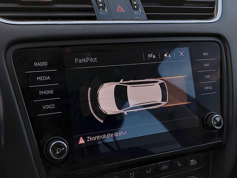 Škoda Octavia (2018) Combi Ambition 1,5 tsi 110 Kw - fotka 15 z 33