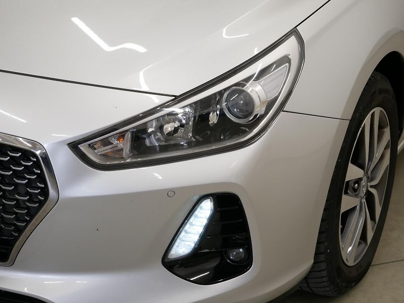 Hyundai i30 - fotka 9 z 28