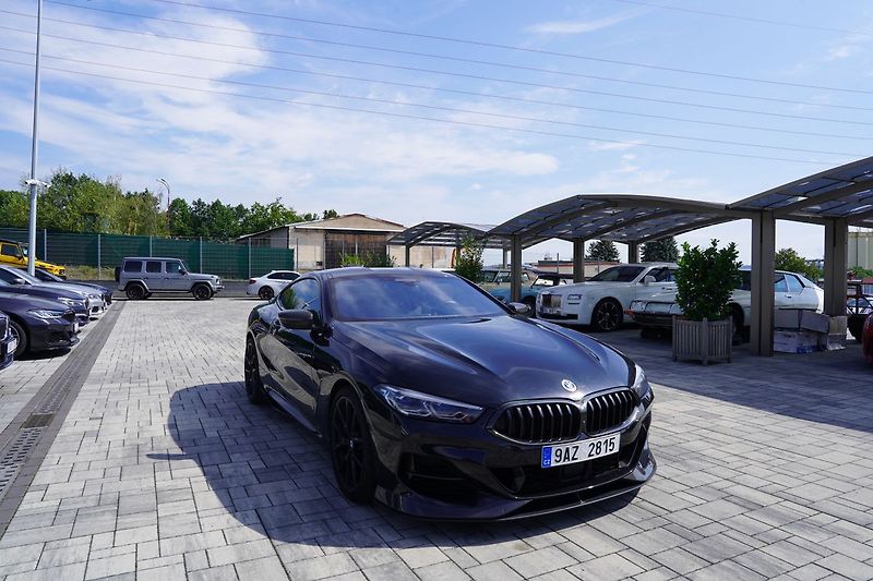 BMW M8 M850i xDrive /Laser/640 PS !! - fotka 8 z 15