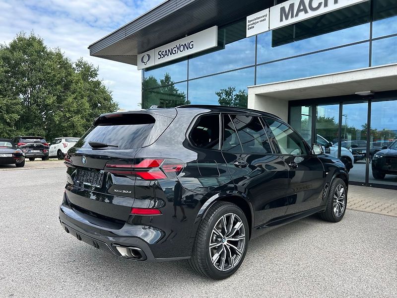 BMW X5 (2025) xDrive 30d El. tažné Msport - fotka 7 z 19