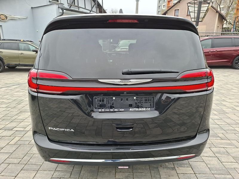Chrysler Pacifica (2021) 3,6 LIMITED,HYBRYD, REZERVACE  - fotka 6 z 38