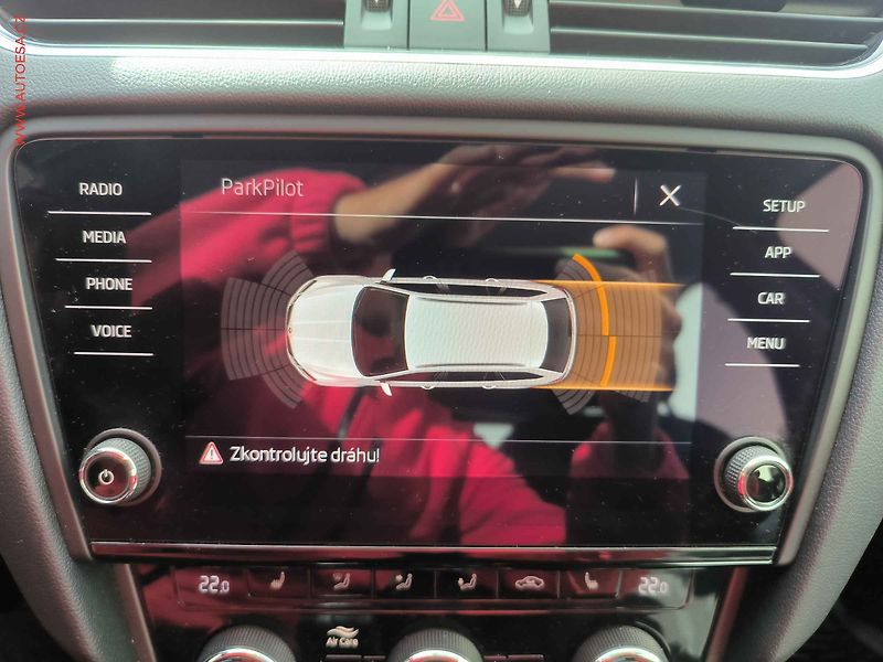 Škoda Octavia (2019) 1.6TDi, ČR, Style - fotka 14 z 22